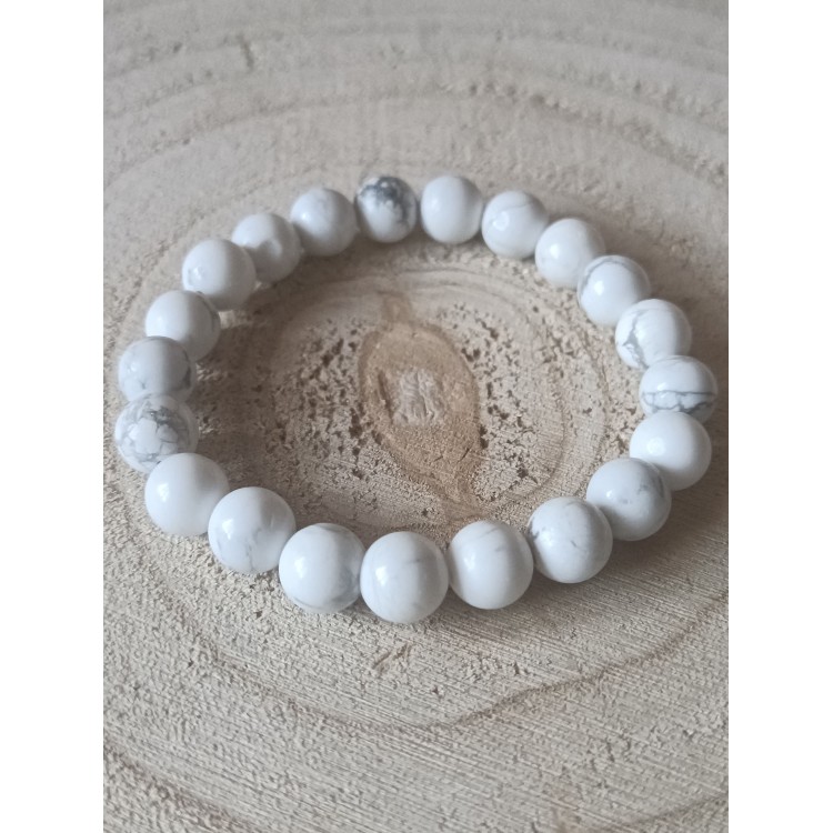 Bracelet Howlite    "Couper les liens du passé"