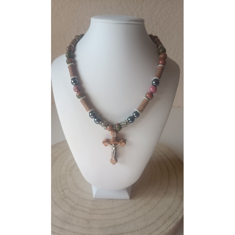 Collier "Jésus" Unakite-Rhodonite-Hématite-Noisetier Collier "Jésus" Unakite-Rhodonite-Hématite-Noisetier