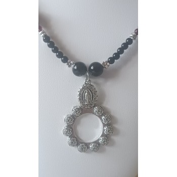 Collier "Notre-Dame de Guadalupe" Onyx et Grenat rouge "Compassion - Joie - Résistance
