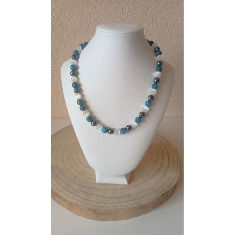 Collier "Capacité créatrice" en Apatite - Sélénite - Hématite Collier "Capacité créatrice" en Apatite - Sélénite - Hématite