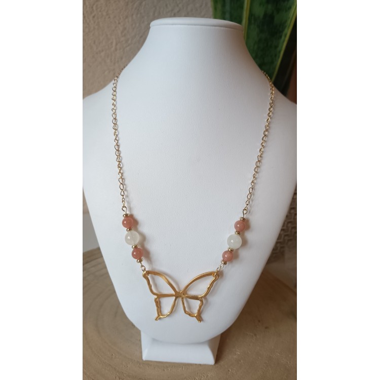 Collier Papillon "Féminin Sacré" Pierres de Lune Orange et Blanche Collier Papillon "Féminin Sacré" Pierres de Lune Orange et Blanche
