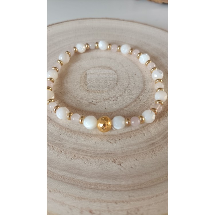 Bracelet "Renouveau printanier" Quartz rose/nacre blanche Bracelet "Renouveau printanier" Quartz rose/nacre blanche