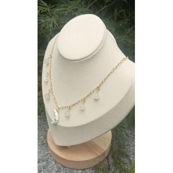 Collier "Douce féminité" Lune - Perles de Lune blanchezs