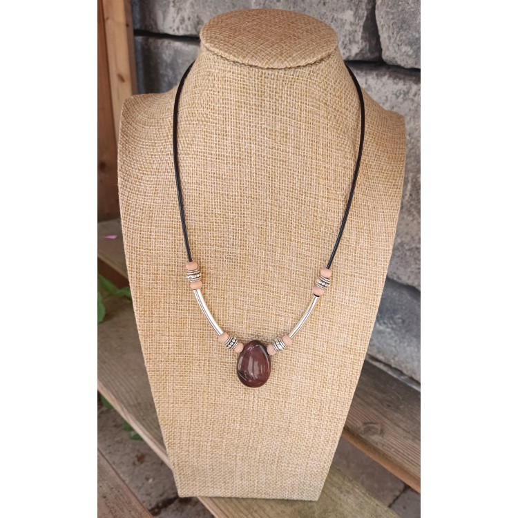 Amulette "Ancrage et combativité" - Oeil de taureau-Noisetier